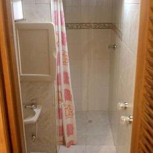 image Apt 104_05_c.jpg